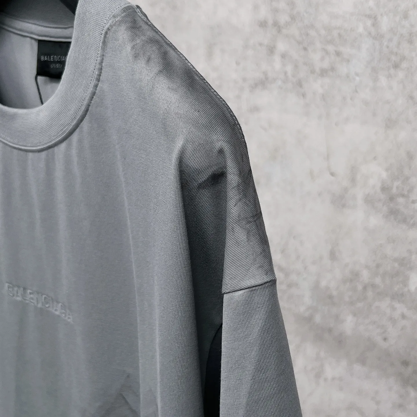 💰P 105 【 . Quality】BALENCI*GA/ #2025New Arrival LOGO T ， 。 ， 、 260 ， . ， 。 。Classic LOGO 。 。 。。 , OS . Same Style ：BL 253718 ：Dark Gray ，Gray Size：XS S M L